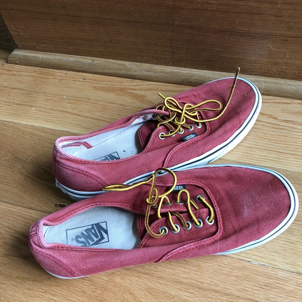 Red used vans off the wall size 11